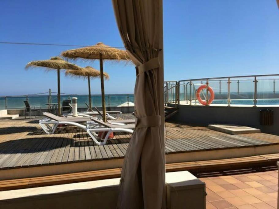 Primera Linea De Playa, Piscina, Parking