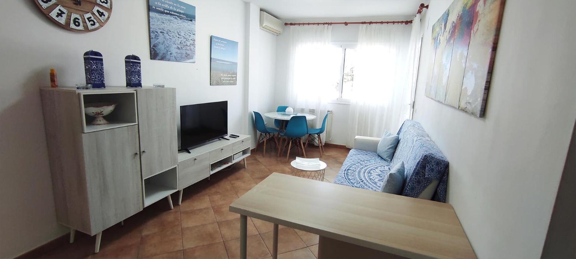 Primera Linea De Playa, Piscina, Parking Apartment